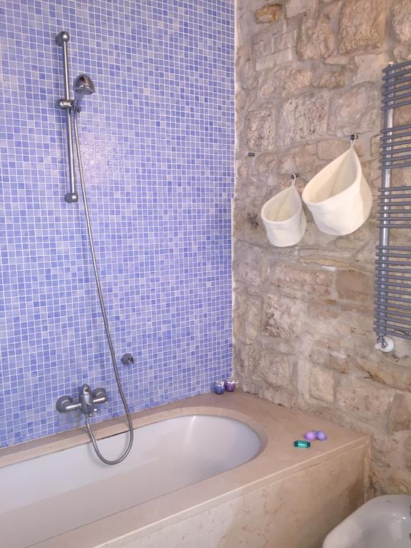 Apartamento Casa Torre Di Mactheus Petraro Giovinazzo Exterior foto