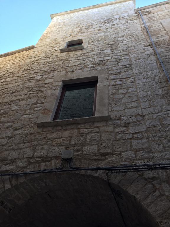 Apartamento Casa Torre Di Mactheus Petraro Giovinazzo Habitación foto