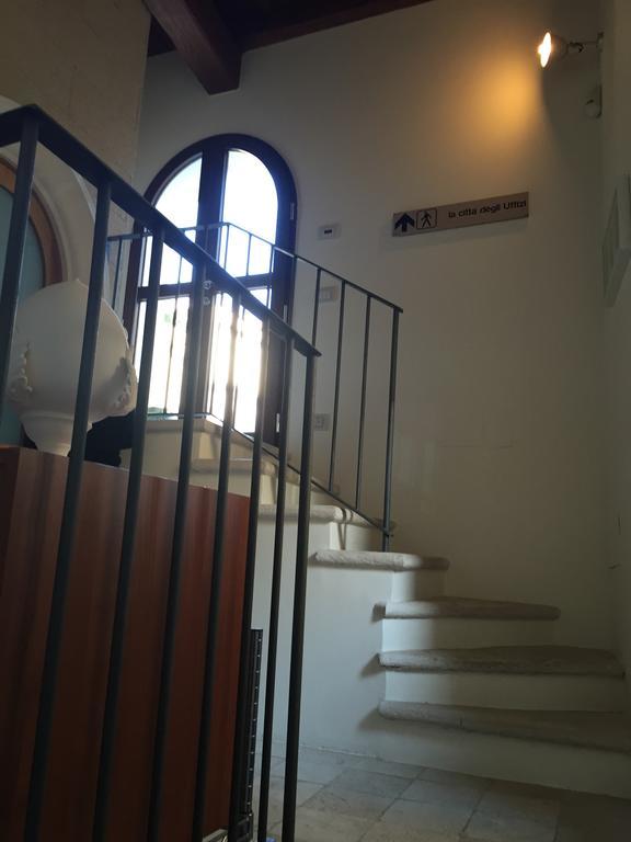 Apartamento Casa Torre Di Mactheus Petraro Giovinazzo Habitación foto