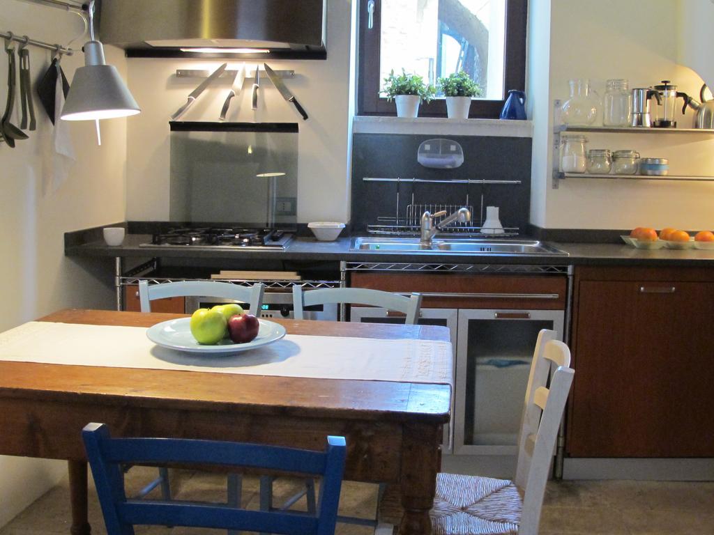 Apartamento Casa Torre Di Mactheus Petraro Giovinazzo Habitación foto