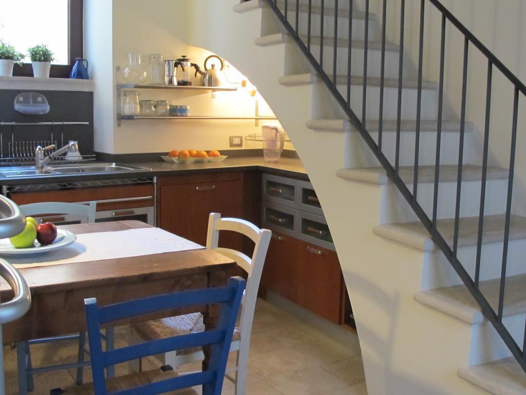Apartamento Casa Torre Di Mactheus Petraro Giovinazzo Habitación foto