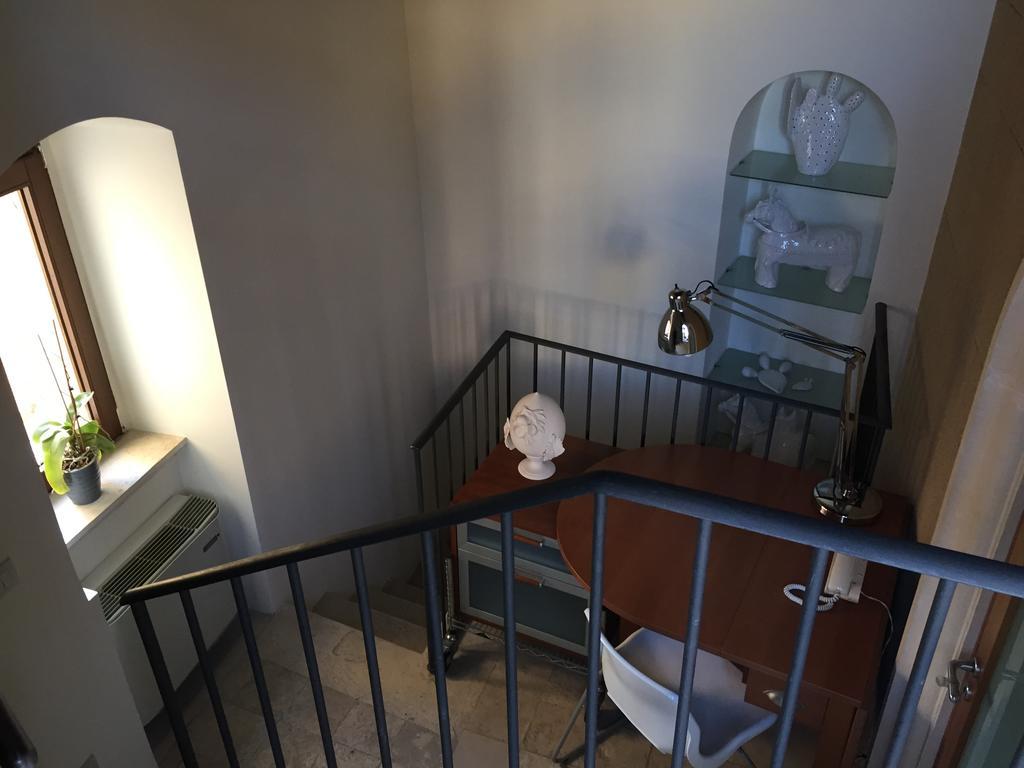 Apartamento Casa Torre Di Mactheus Petraro Giovinazzo Habitación foto